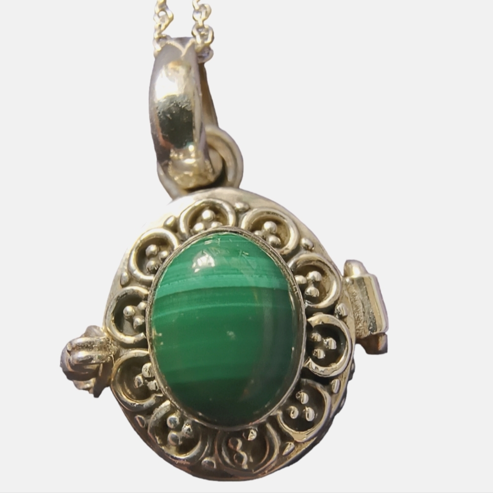 Natural Malachite & Sterling Silver Artisan Poison Box Necklace Brand New - Picture 8 of 9